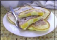 Recipe photo: Pancakes with peaches and lemon peel
